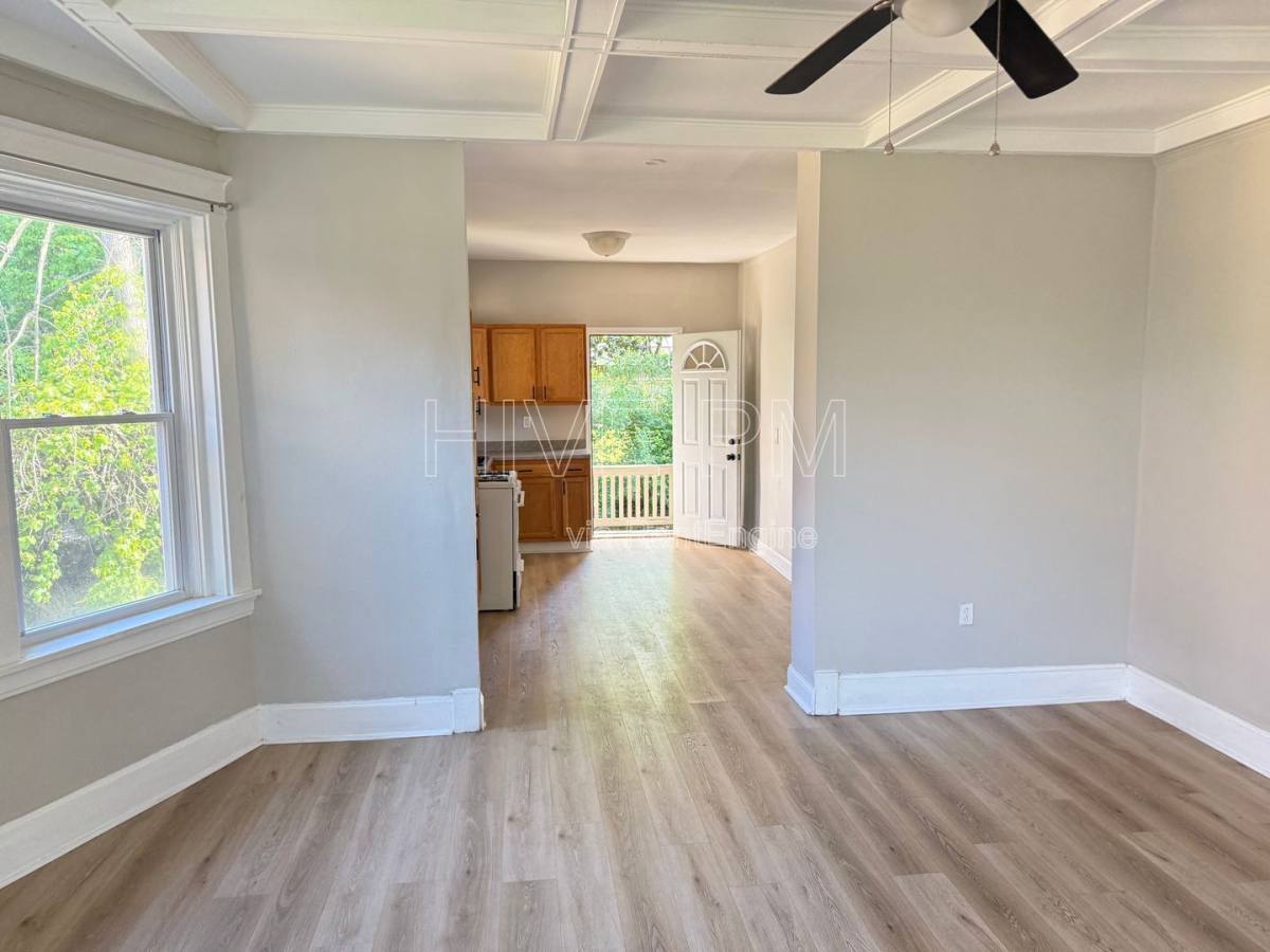 Apartment for rent at 611 E Mitchell Ave #2, Cincinnati, OH 45229