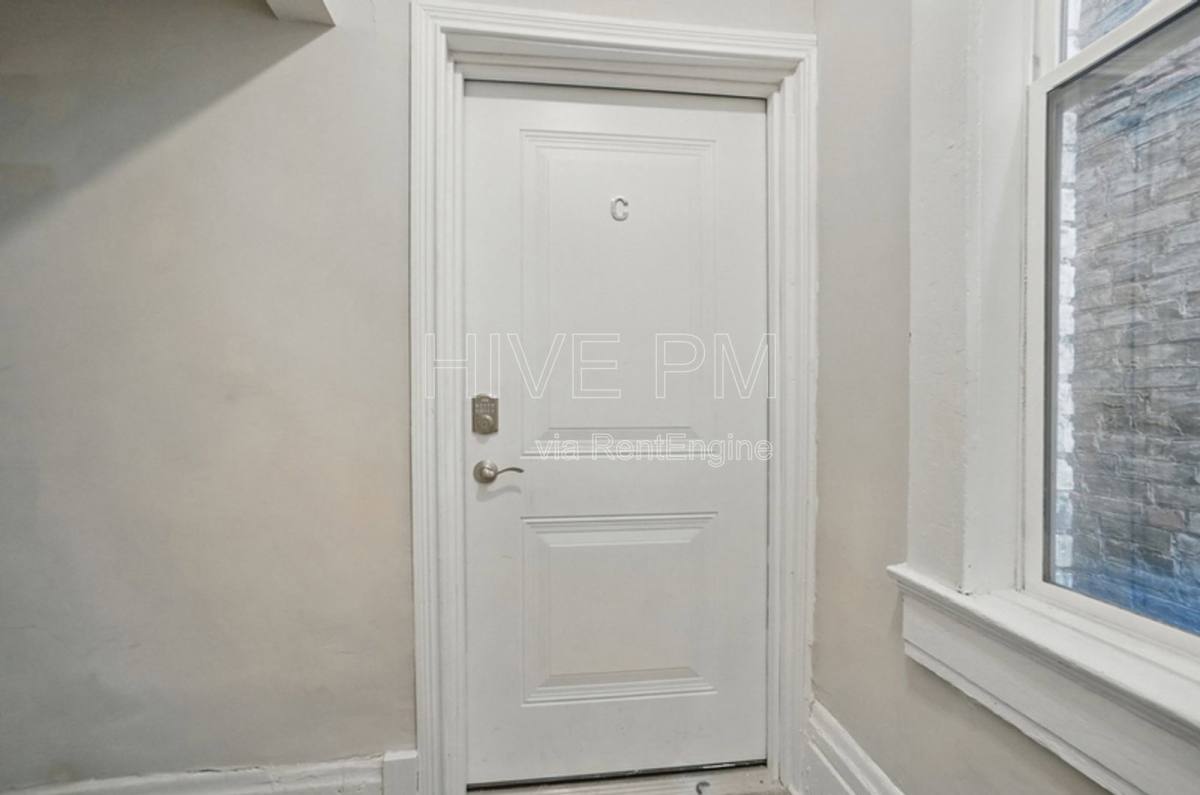 Apartment for rent at 107 W Elder St #B, Cincinnati, OH 45202