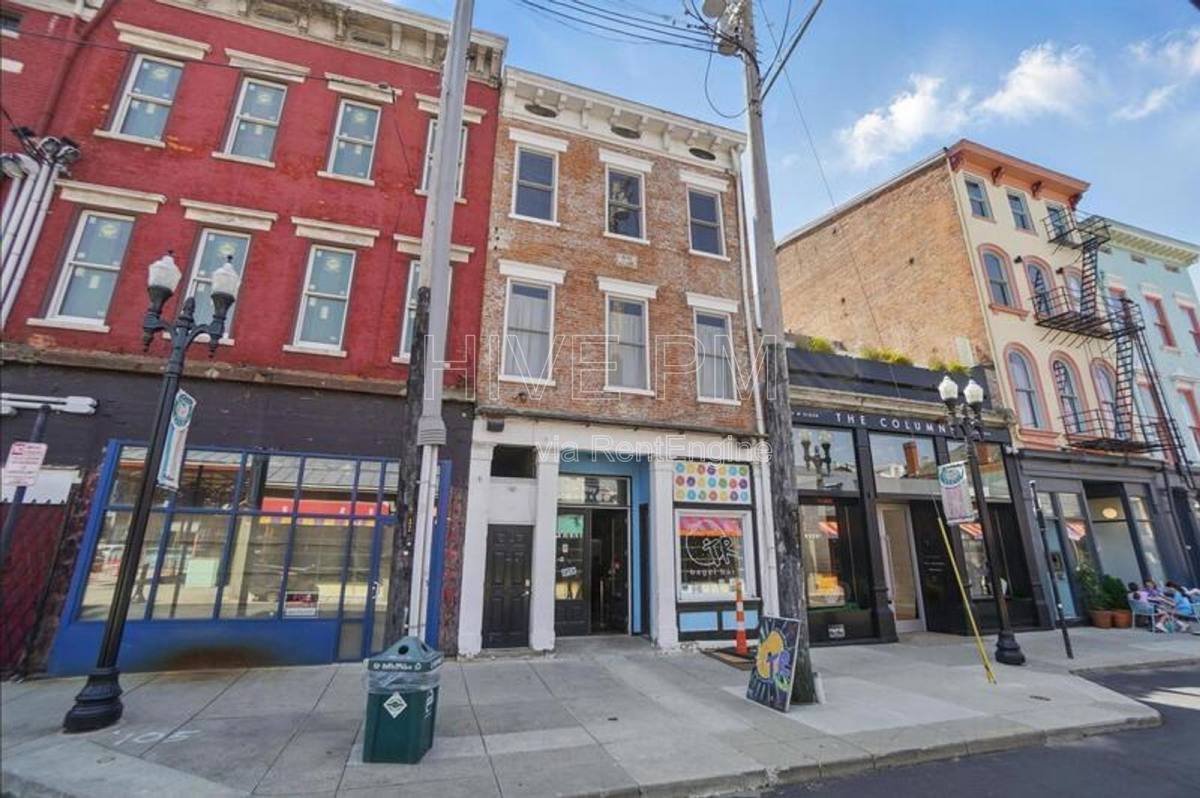 Apartment for rent at 107 W Elder St #B, Cincinnati, OH 45202