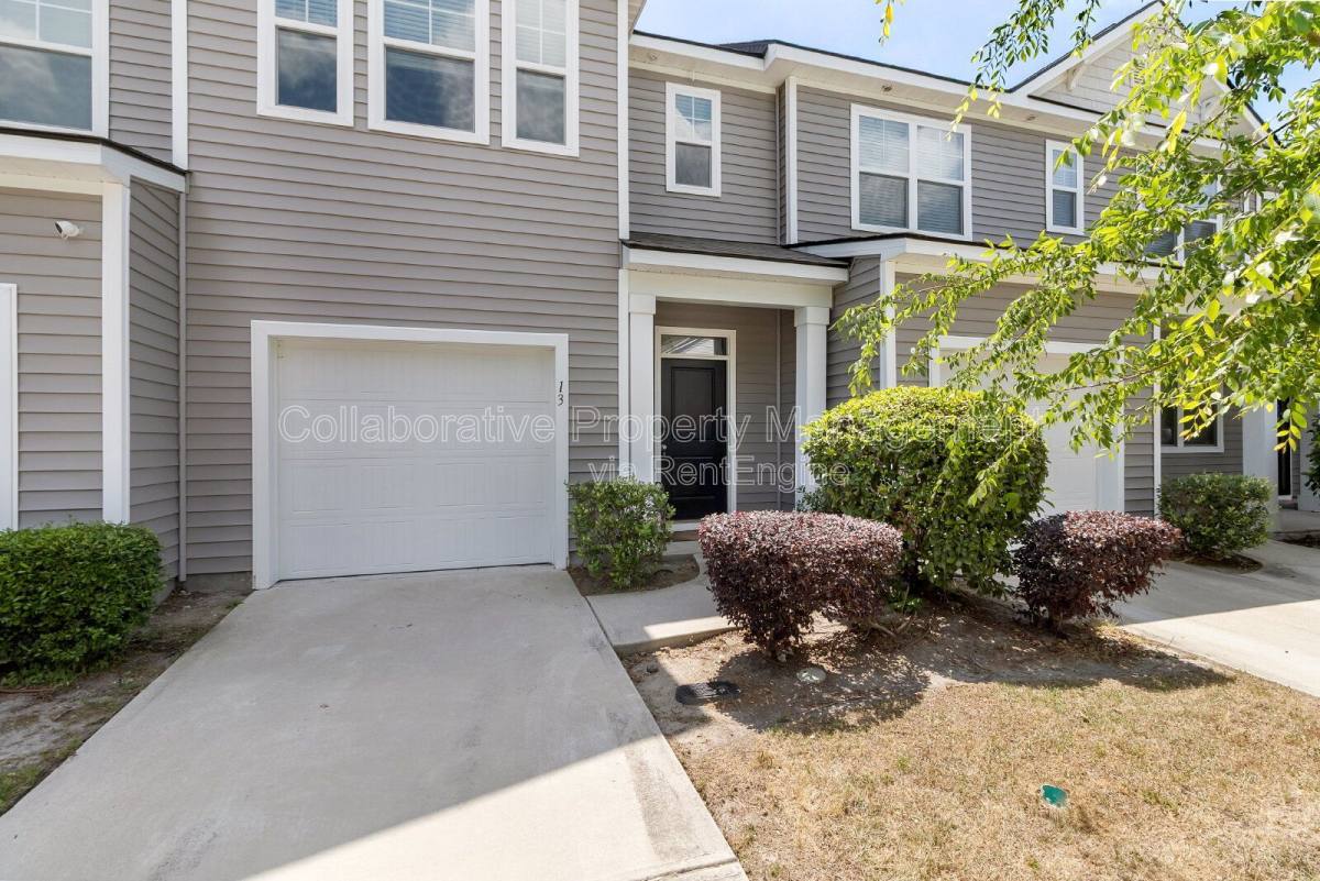House for rent at 13 Villas of Garrard Dr, Savannah, GA 31405