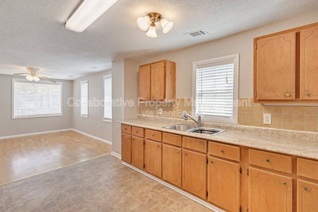 House for rent at 2025 Eppinger St, Savannah, GA 31415