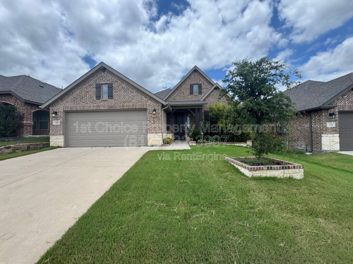 House for rent at 712 Long Iron Dr, Fort Worth, TX 76108