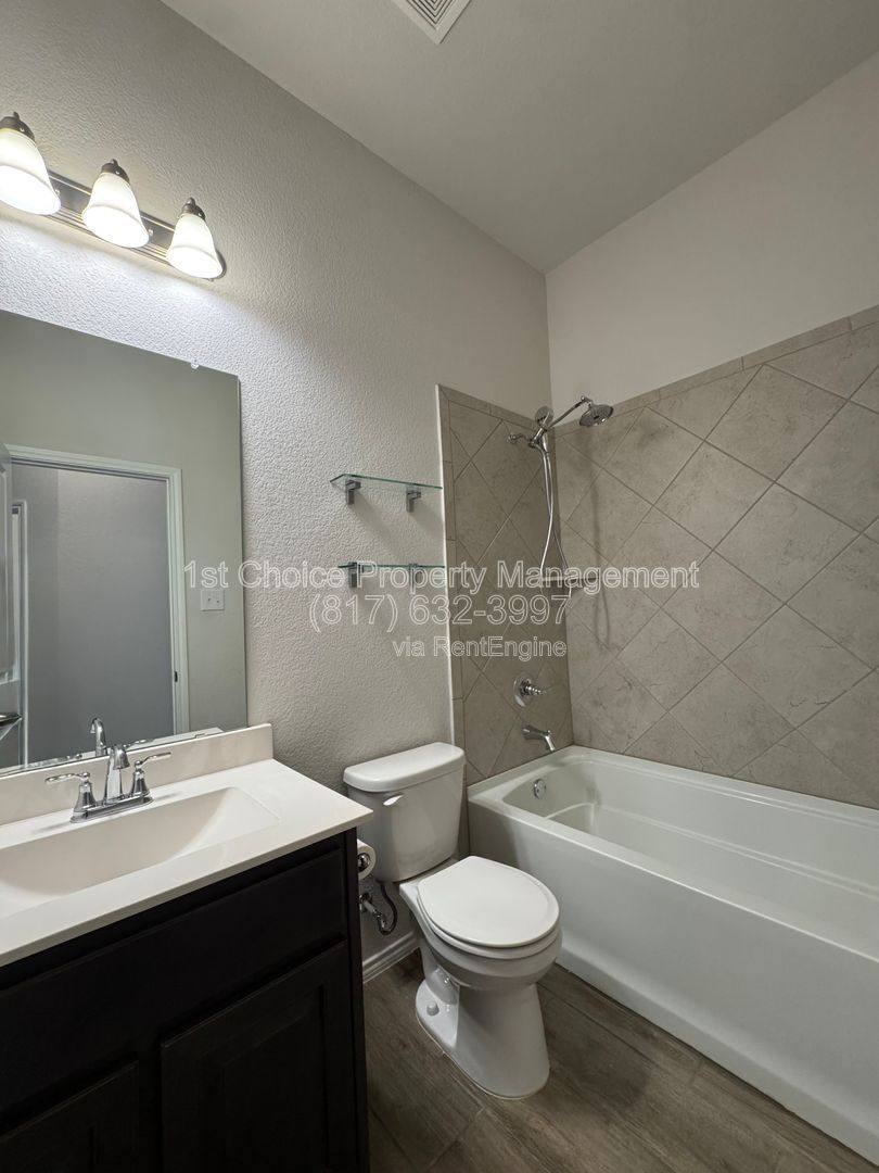 House for rent at 712 Long Iron Dr, Fort Worth, TX 76108