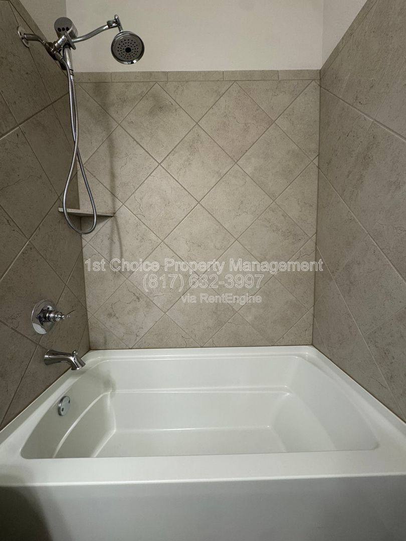 House for rent at 712 Long Iron Dr, Fort Worth, TX 76108