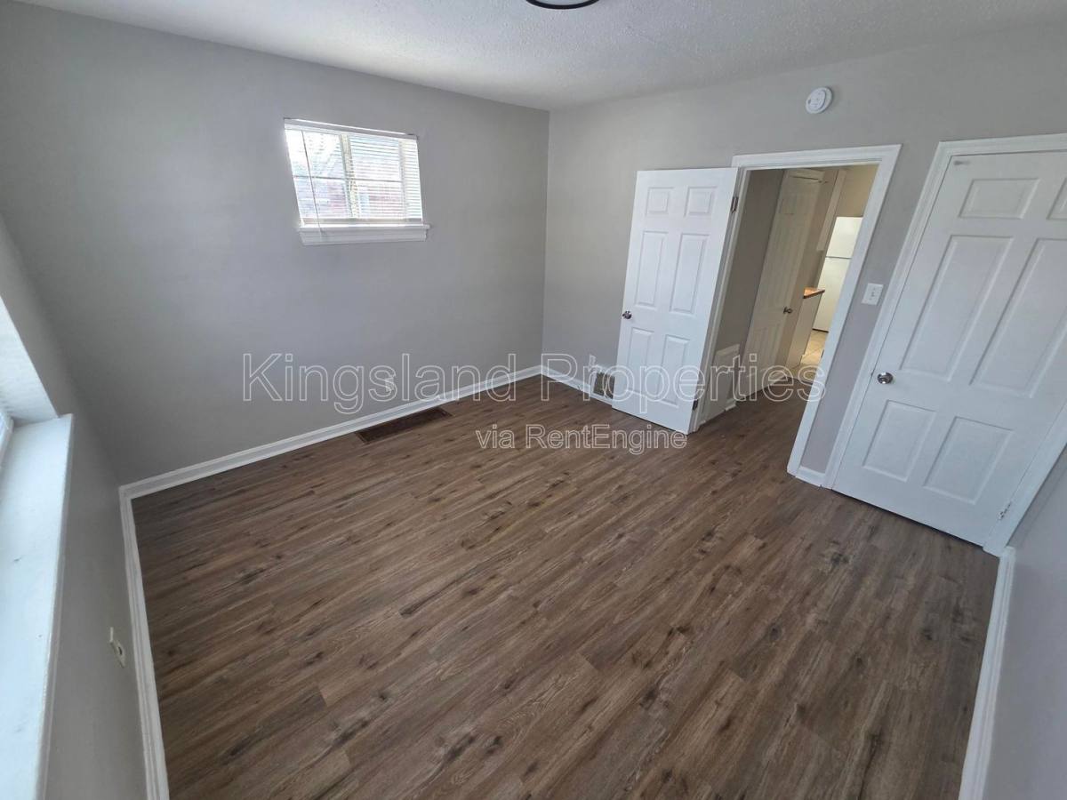 Apartment for rent at 4752 Pennsylvania Ave #4754, Saint Louis, MO 63111