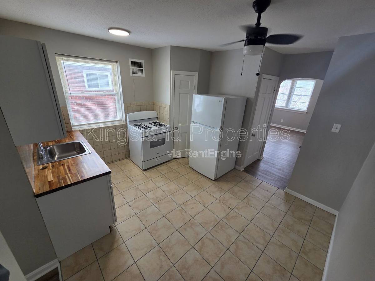 Apartment for rent at 4752 Pennsylvania Ave #4754, Saint Louis, MO 63111