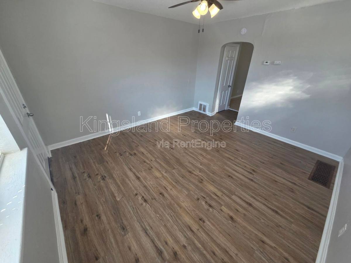Apartment for rent at 4752 Pennsylvania Ave #4754, Saint Louis, MO 63111