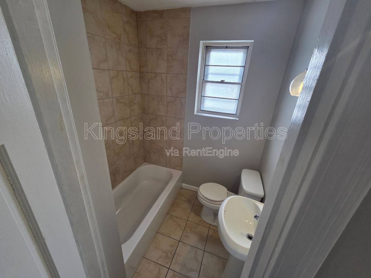 Apartment for rent at 4752 Pennsylvania Ave #4754, Saint Louis, MO 63111