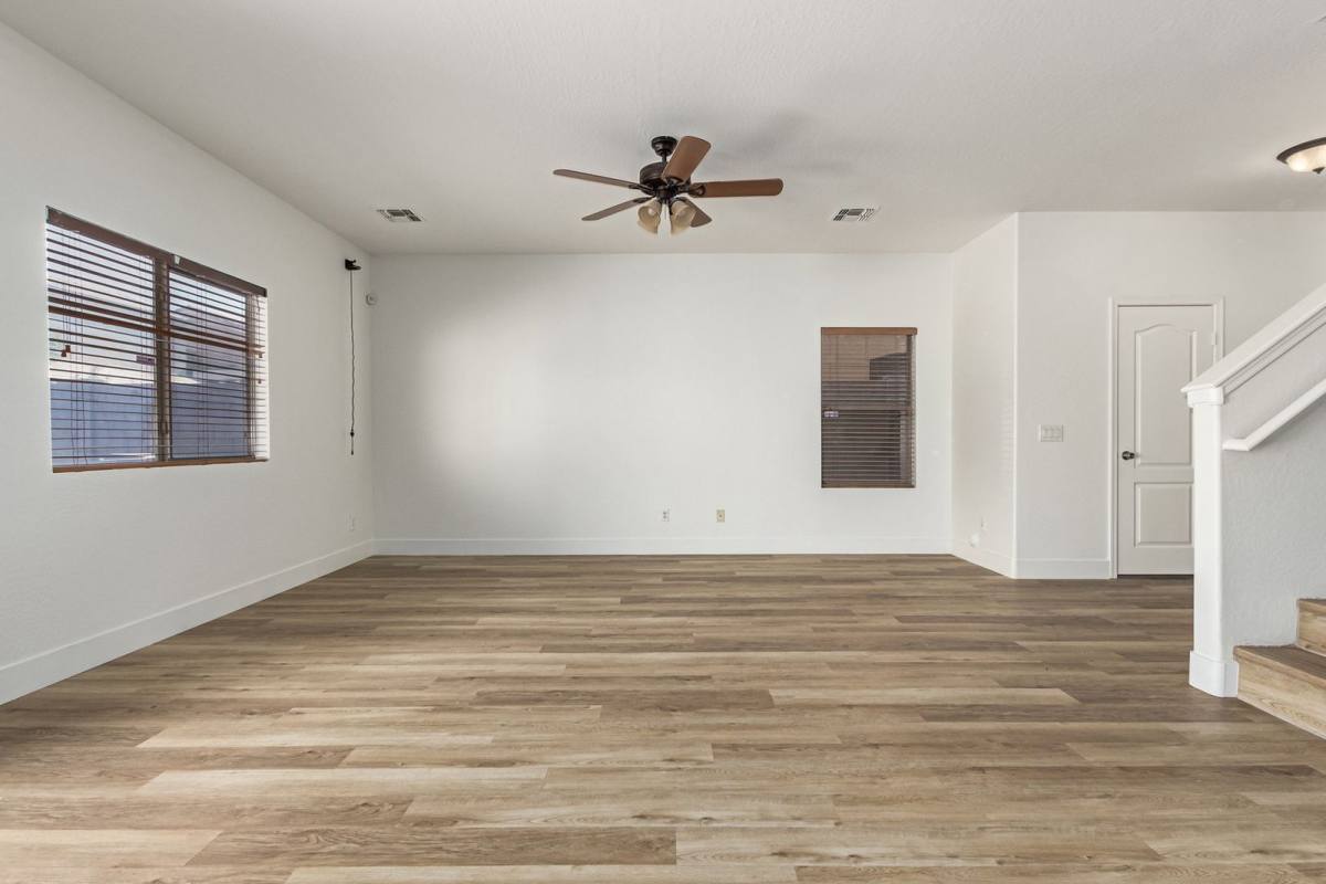 House for rent at 7007 W Mercer Lane, Peoria, AZ 85345