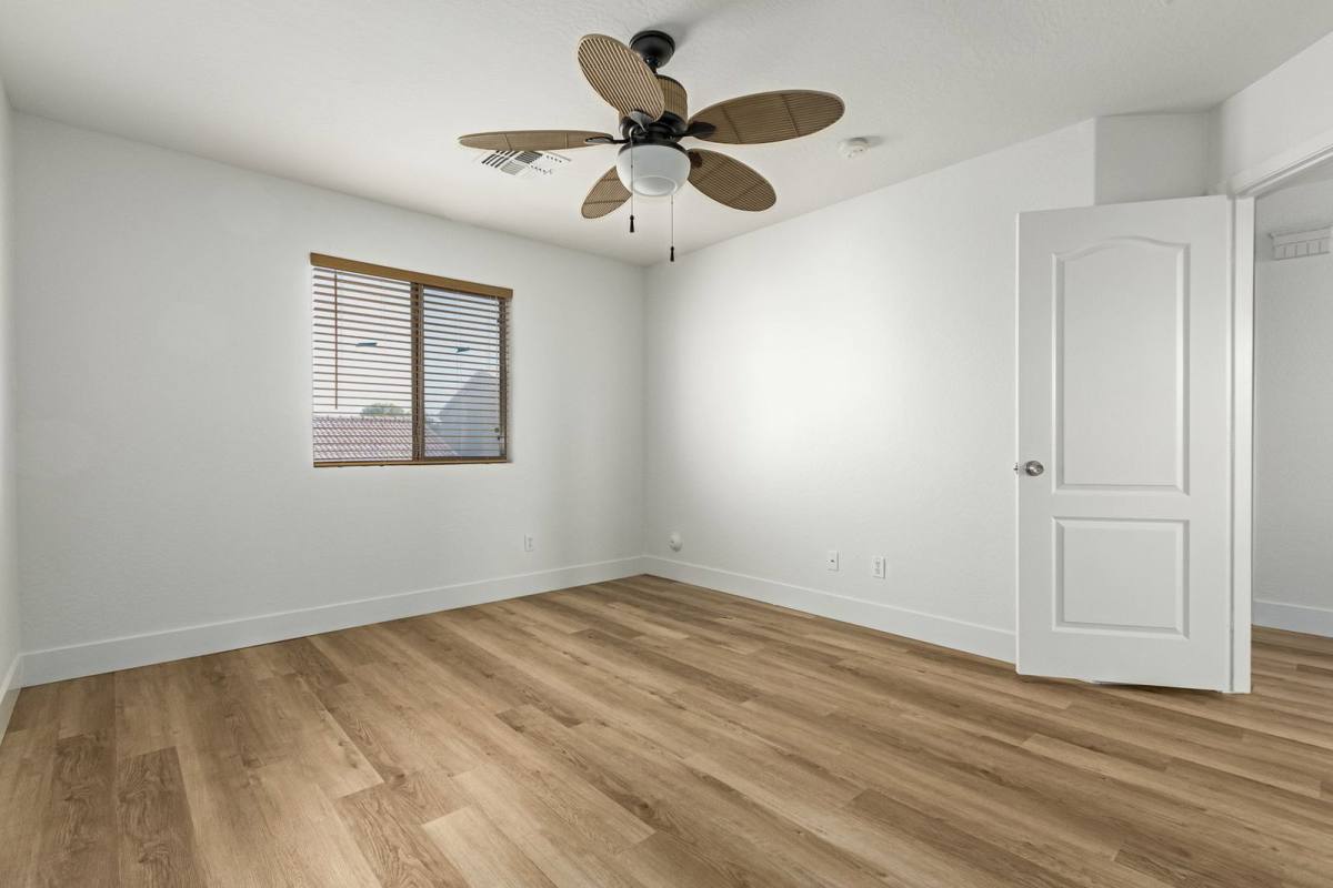 House for rent at 7007 W Mercer Lane, Peoria, AZ 85345