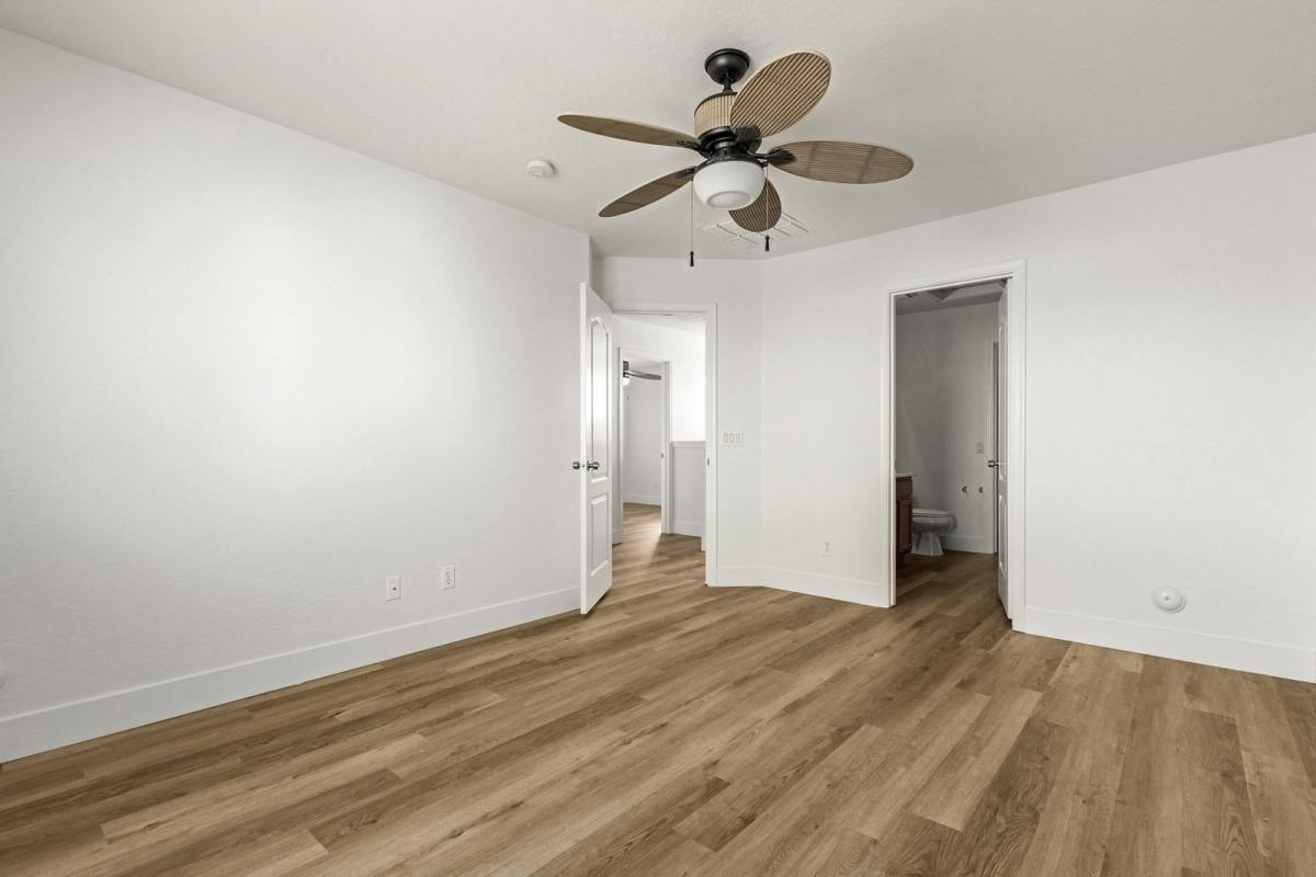 House for rent at 7007 W Mercer Lane, Peoria, AZ 85345