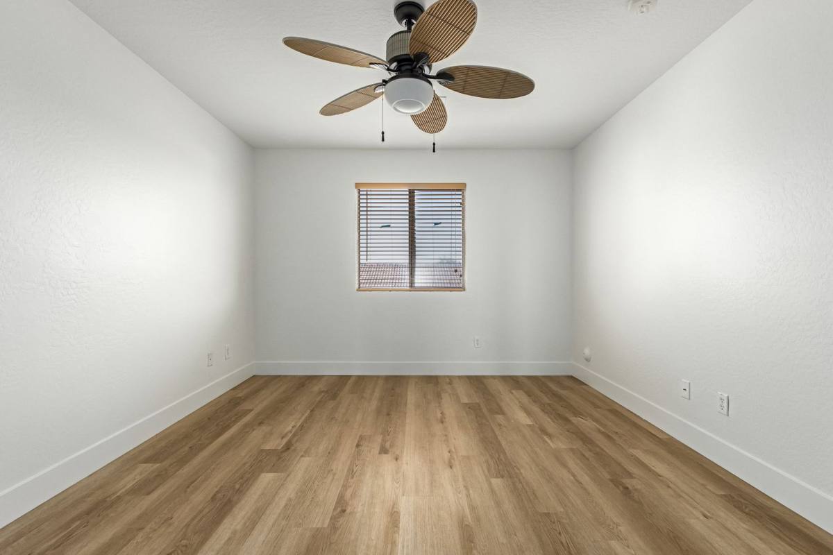 House for rent at 7007 W Mercer Lane, Peoria, AZ 85345