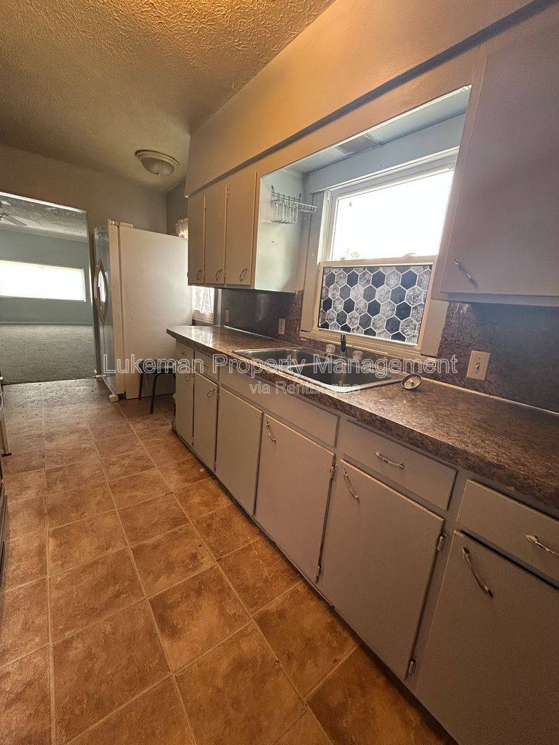 Apartment for rent at 5816 Vermont Ave, Portage, MI 49024