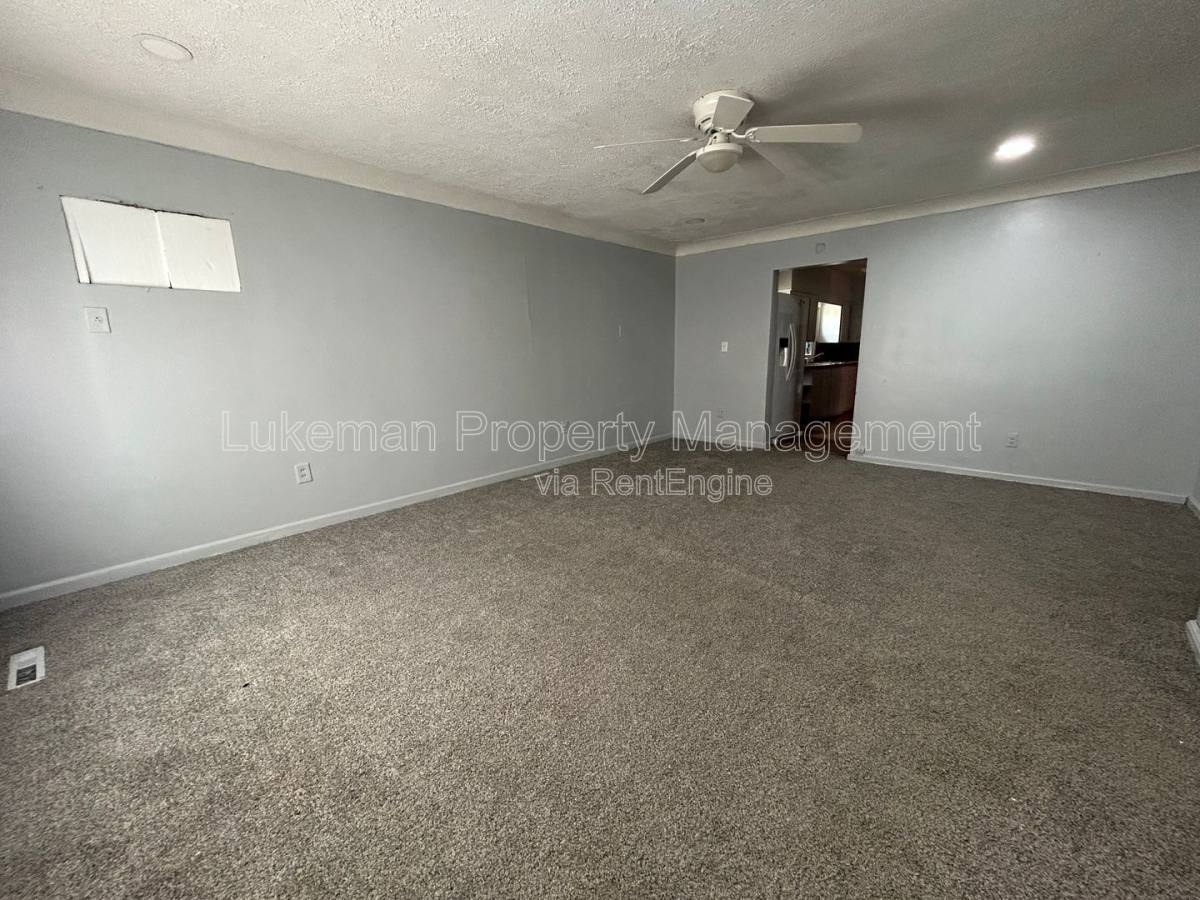 Apartment for rent at 5816 Vermont Ave, Portage, MI 49024