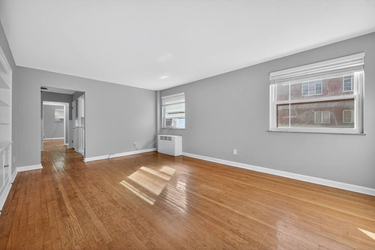 Apartment for rent at 6402 Montgomery Rd #2, Cincinnati, OH 45213