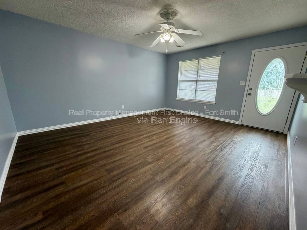 House for rent at 3 Cowden Court, Van Buren, AR 72956