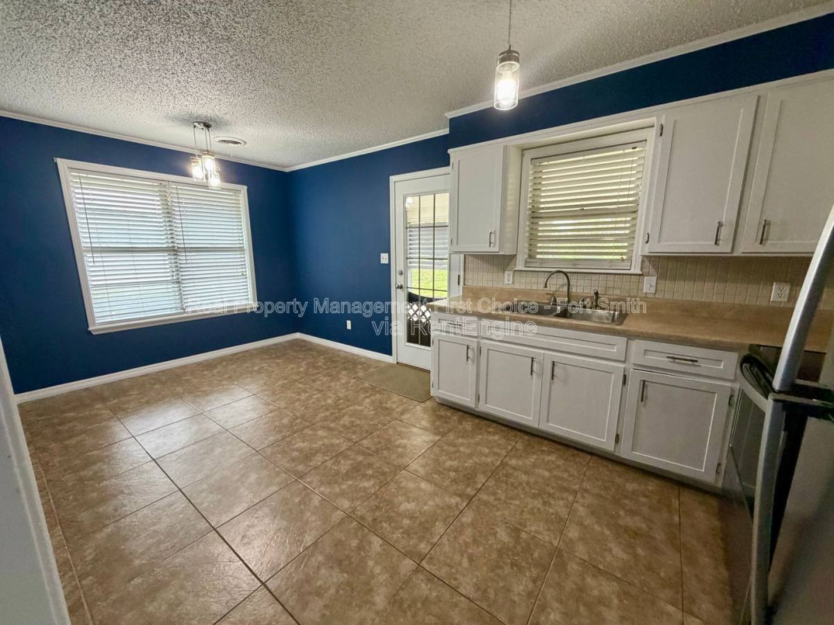 House for rent at 3 Cowden Court, Van Buren, AR 72956