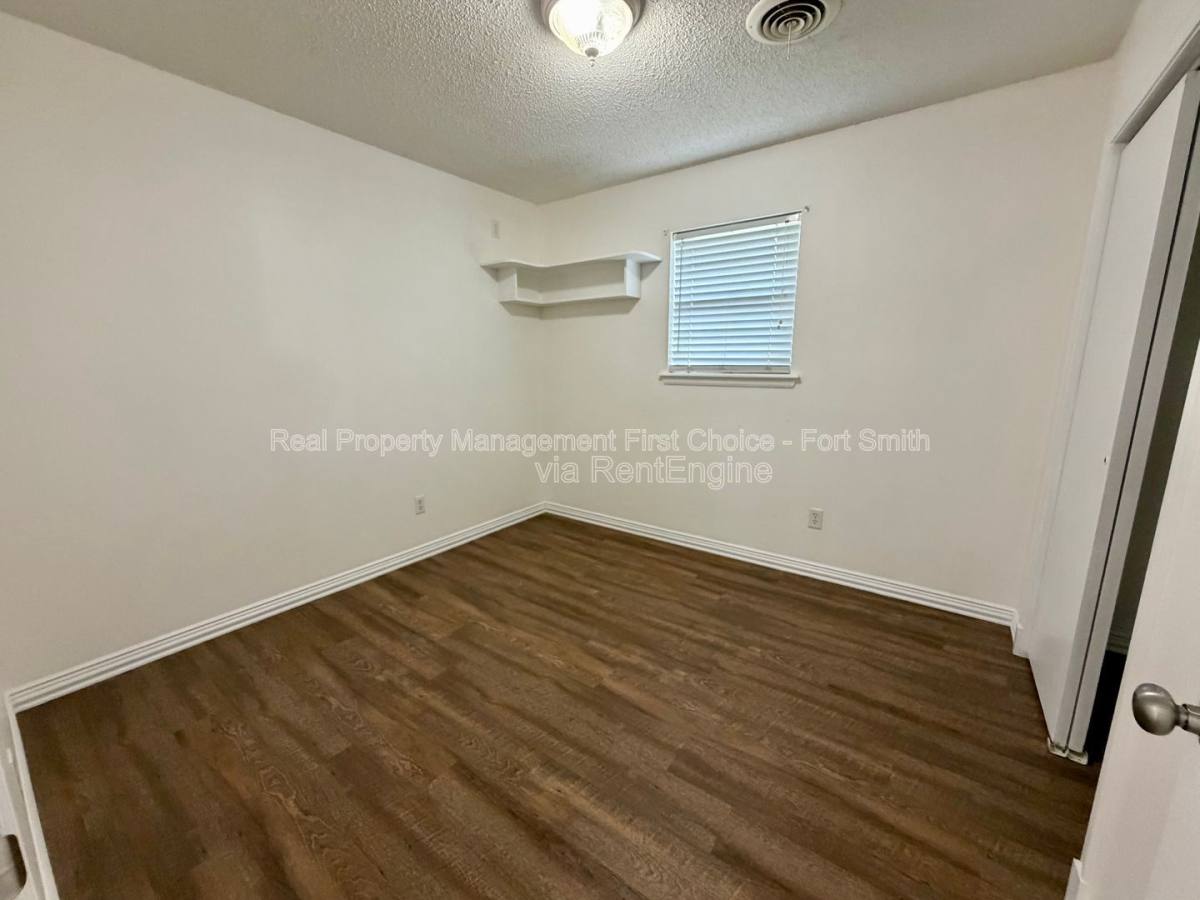 House for rent at 3 Cowden Court, Van Buren, AR 72956