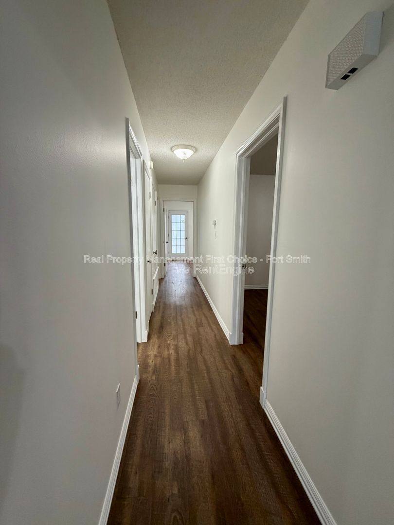 House for rent at 3 Cowden Court, Van Buren, AR 72956