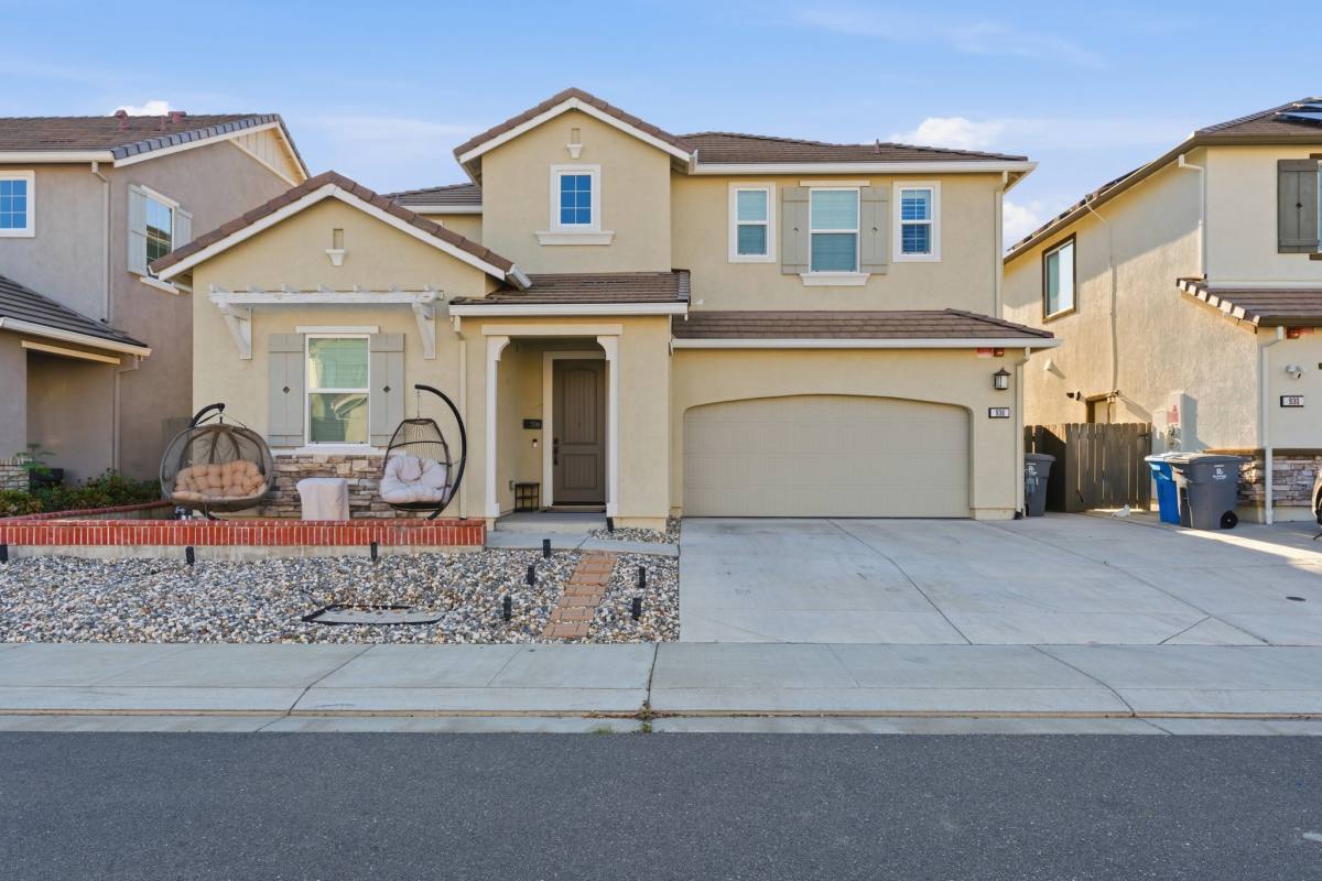 House for rent at 936 Bergenia St, Vacaville, CA 95687