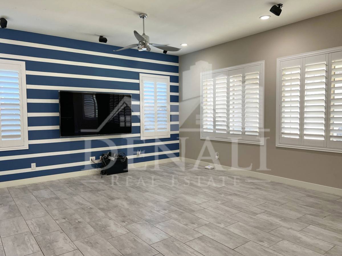 House for rent at 4638 E Navigator Lane, Phoenix, AZ 85050