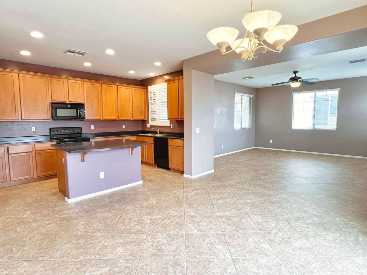 House for rent at 113 E Palomino Dr, Gilbert, AZ 85296