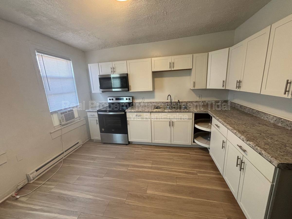 Apartment for rent at 821 Mount Vernon Ave #A, Portsmouth, VA 23707