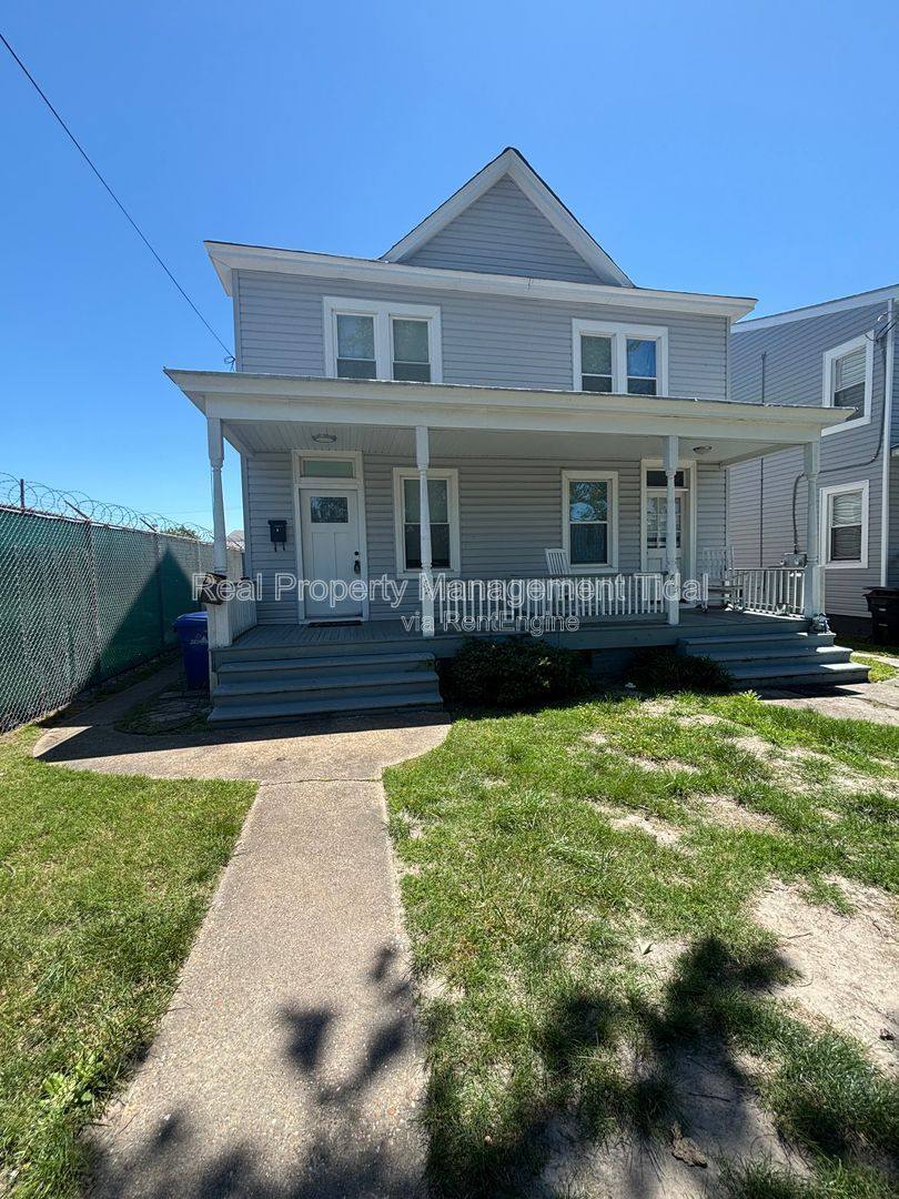 Apartment for rent at 821 Mount Vernon Ave #A, Portsmouth, VA 23707