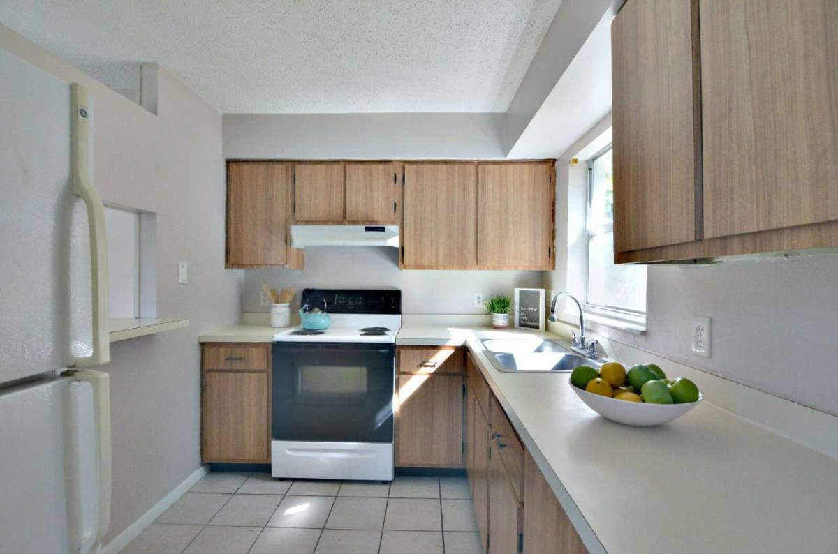 Apartment for rent at 15648 Morgan St #B, Clearwater, FL 33760