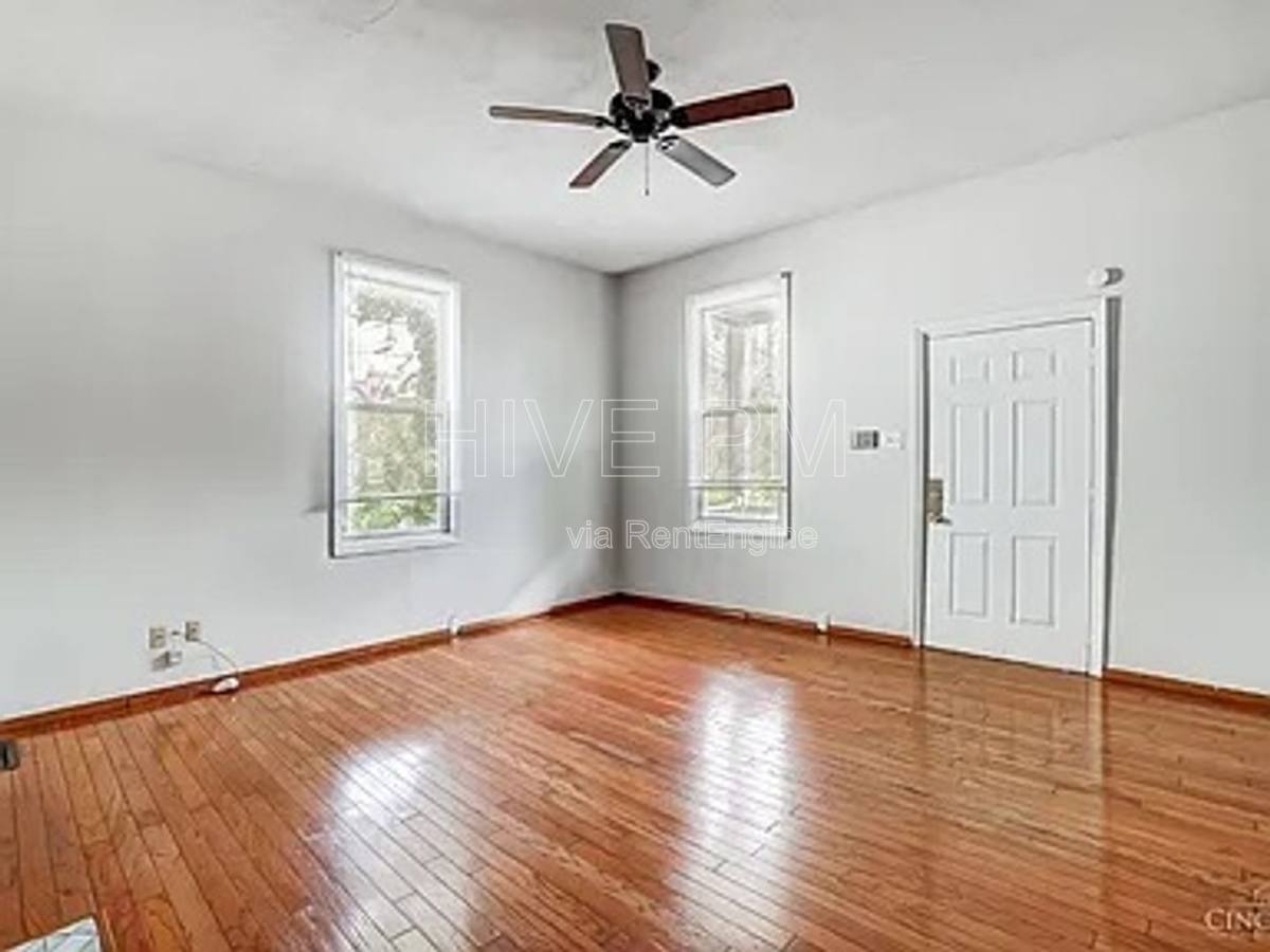 Apartment for rent at 2705 Hackberry St #1, Cincinnati, OH 45206