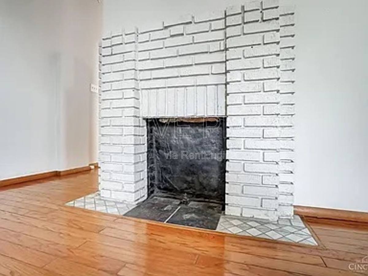 Apartment for rent at 2705 Hackberry St #1, Cincinnati, OH 45206