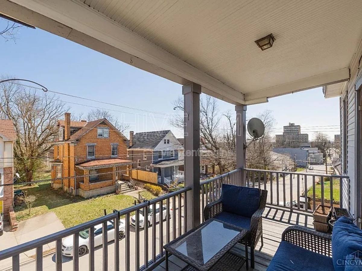 Apartment for rent at 2705 Hackberry St #1, Cincinnati, OH 45206