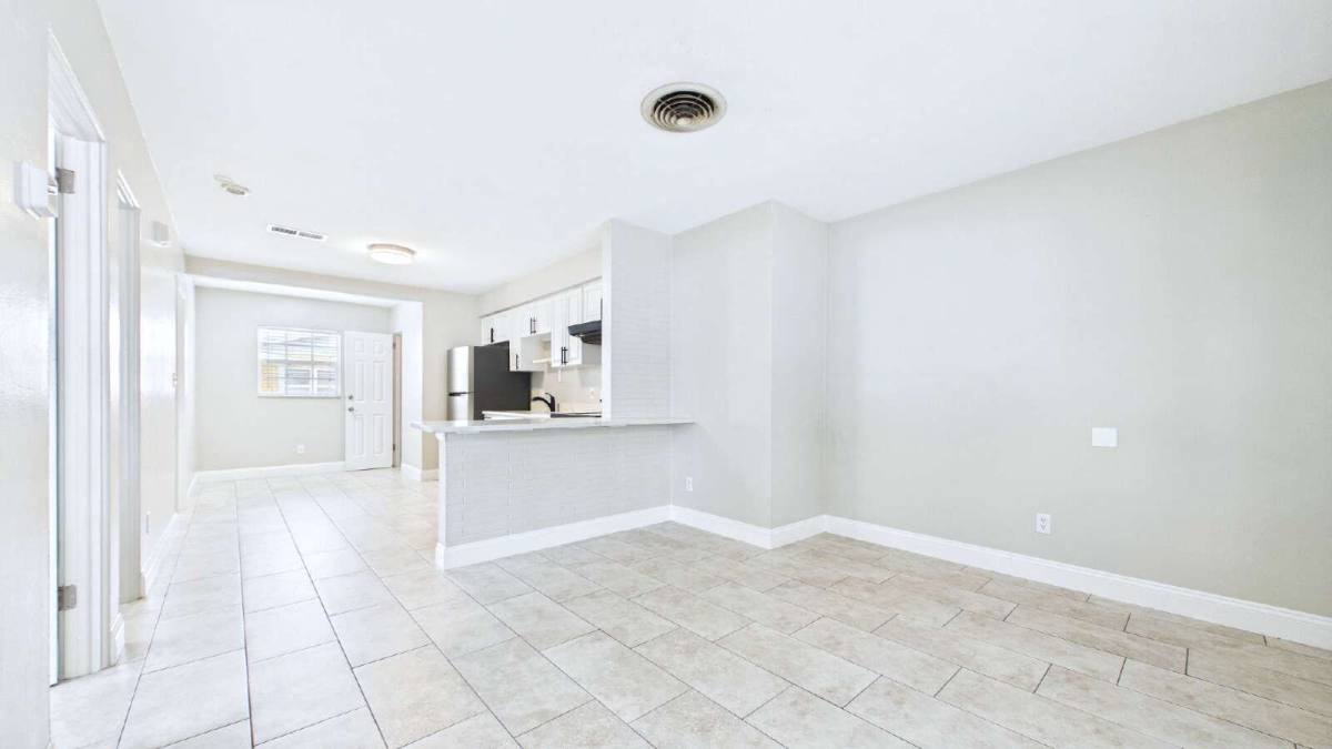 Apartment for rent at 3815 1st Ave N #A, Saint Petersburg, FL 33713