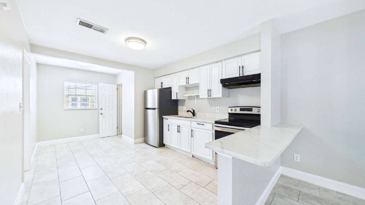 Apartment for rent at 3815 1st Ave N #A, Saint Petersburg, FL 33713