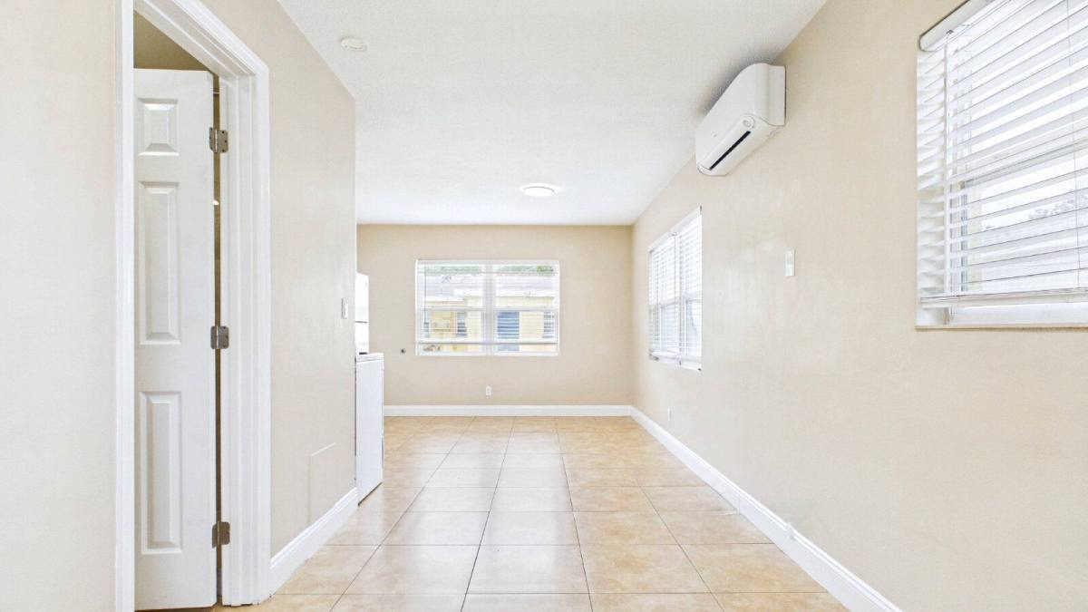Apartment for rent at 3815 1st Ave N #C, Saint Petersburg, FL 33713