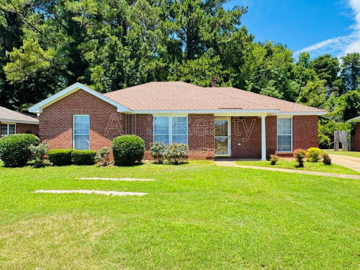 House for rent at 6917 Oak Side Dr, Montgomery, AL 36117