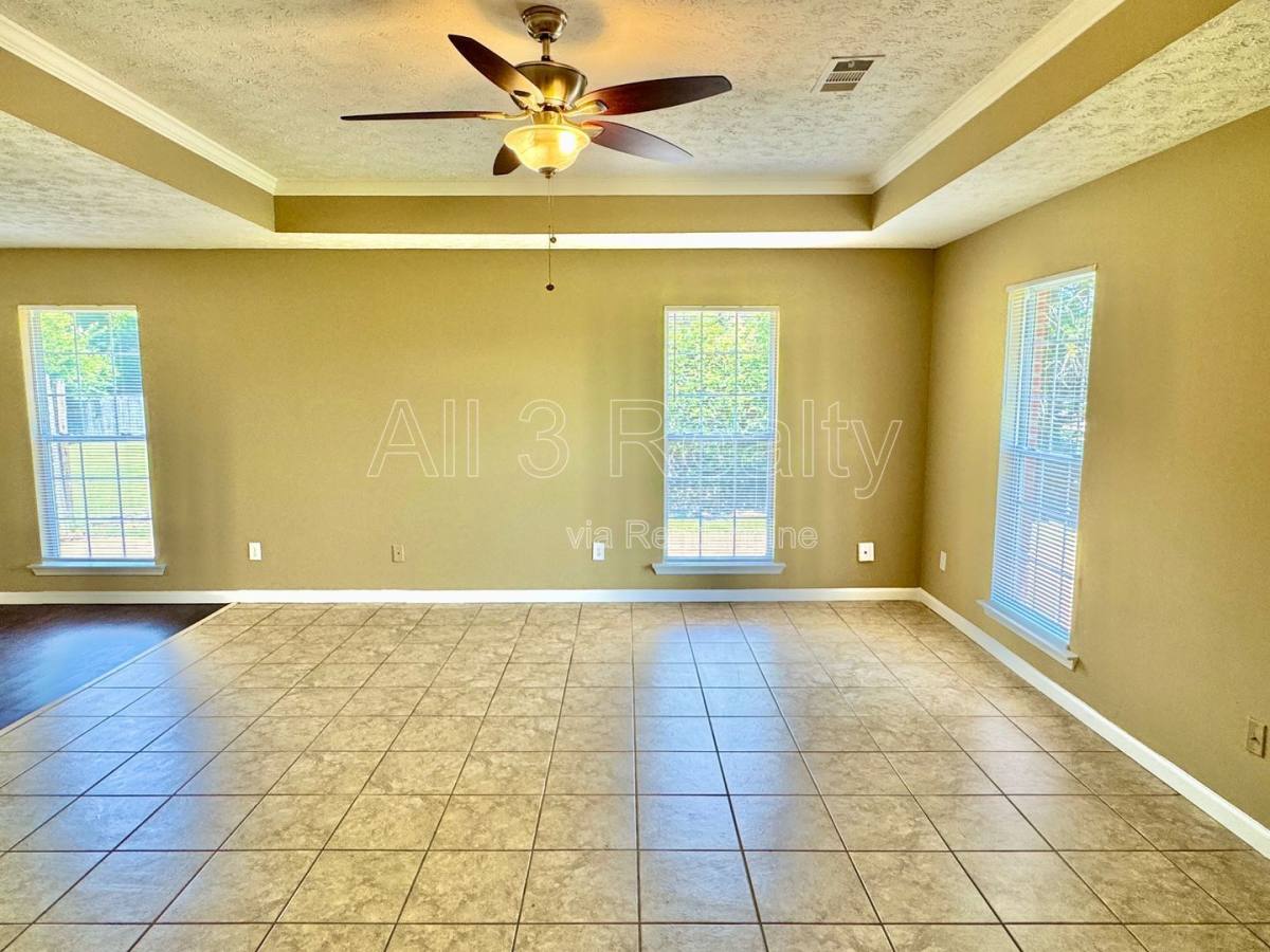House for rent at 6917 Oak Side Dr, Montgomery, AL 36117