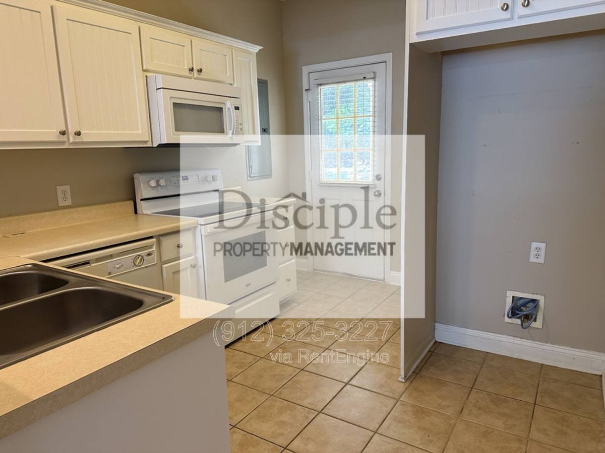 Apartment for rent at 66 Landing Way #12, Richmond Hill, GA 31324
