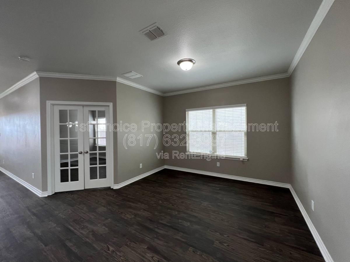 House for rent at 109 Parkview Dr, Aledo, TX 76008