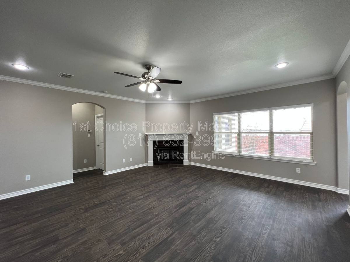House for rent at 109 Parkview Dr, Aledo, TX 76008