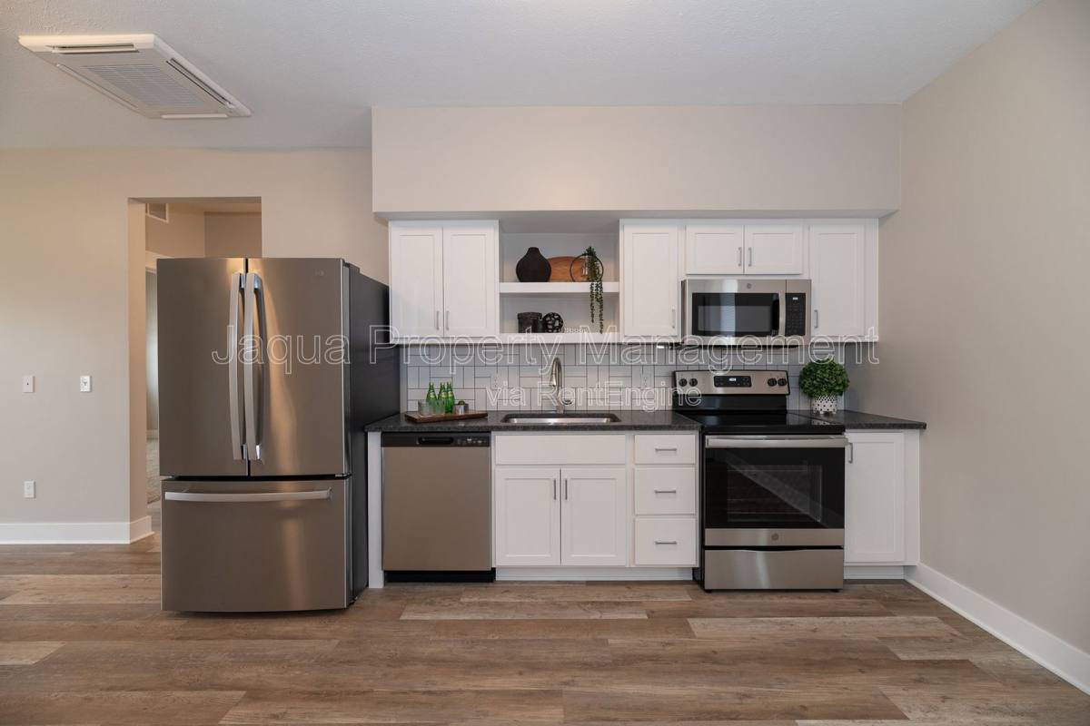 Apartment for rent at 24279 W McGillen Ave #C12, Mattawan, MI 49071