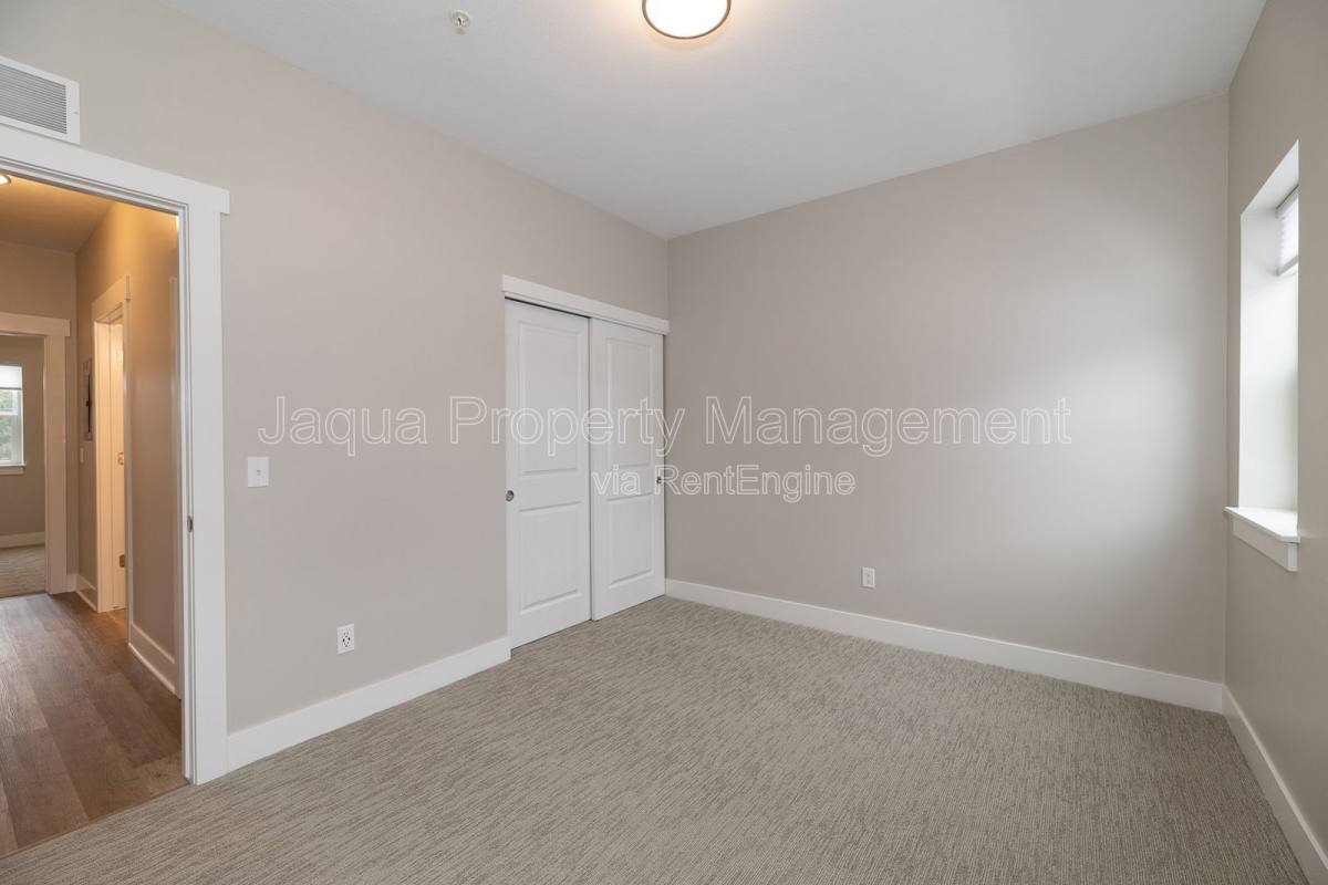 Apartment for rent at 24279 W McGillen Ave #C12, Mattawan, MI 49071