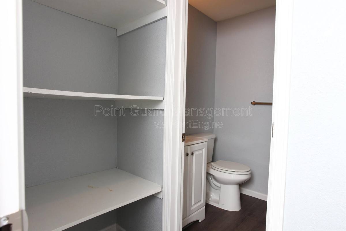 Apartment for rent at 928 N Carter St #314, Wichita, KS 67203