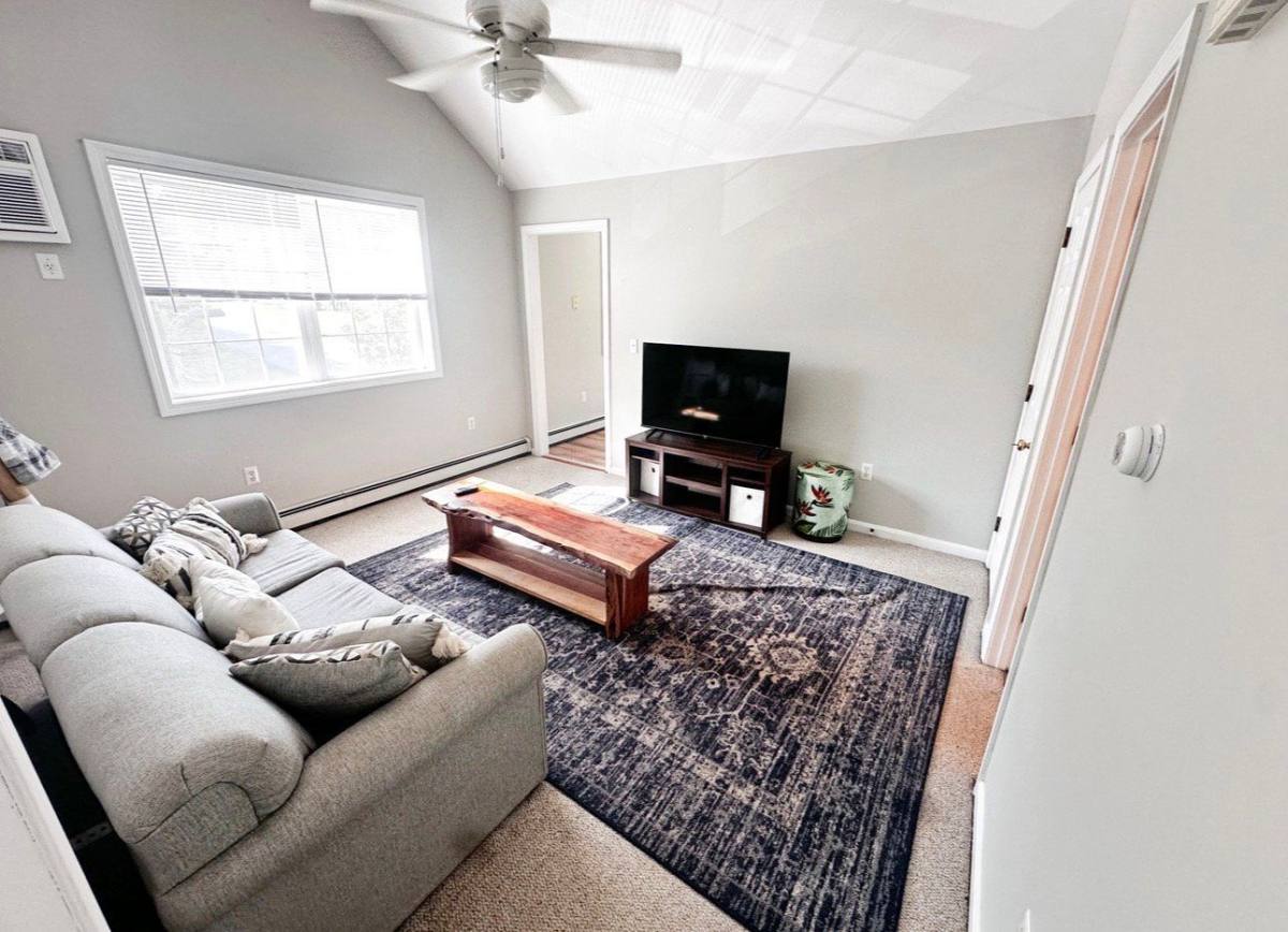 Apartment for rent at 20 Francis Ave #6, Hooksett, NH 03106