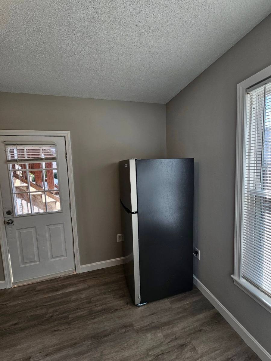 Apartment for rent at 247 Grove St #1R, Manchester, NH 03103