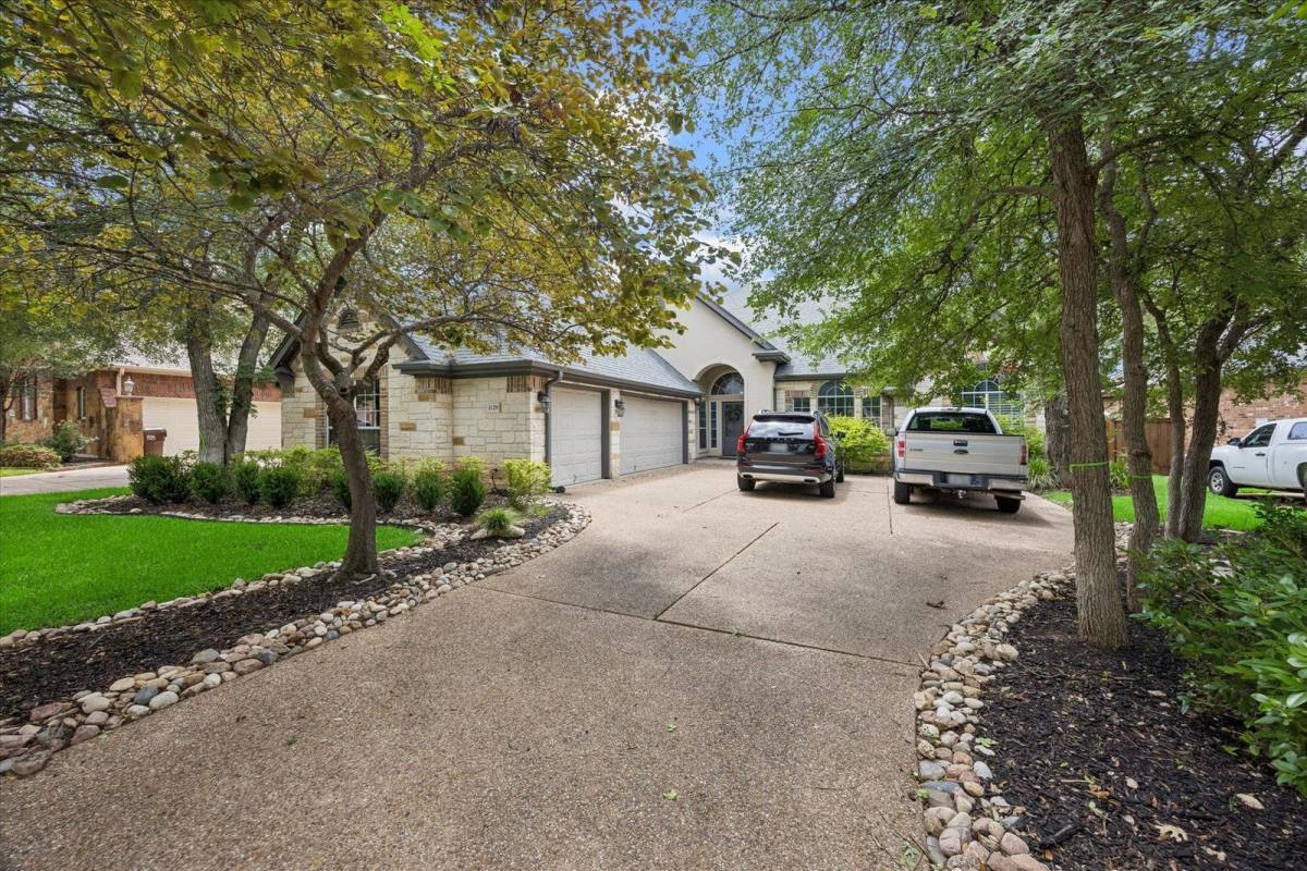 House for rent at 1129 Castle Path, Round Rock, TX 78681