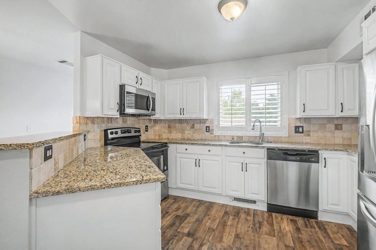 Apartment for rent at 1330 S Monaco St Parkway #6, Denver, CO 80224