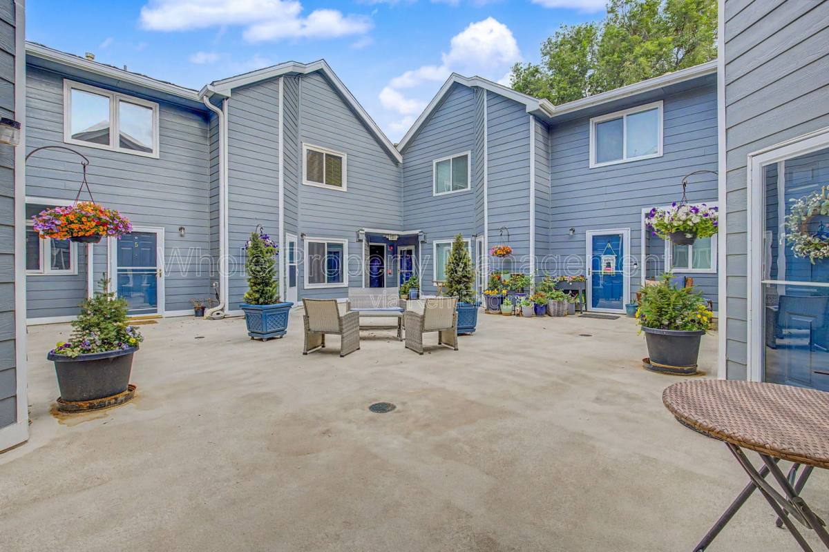 Apartment for rent at 1330 S Monaco St Parkway #6, Denver, CO 80224