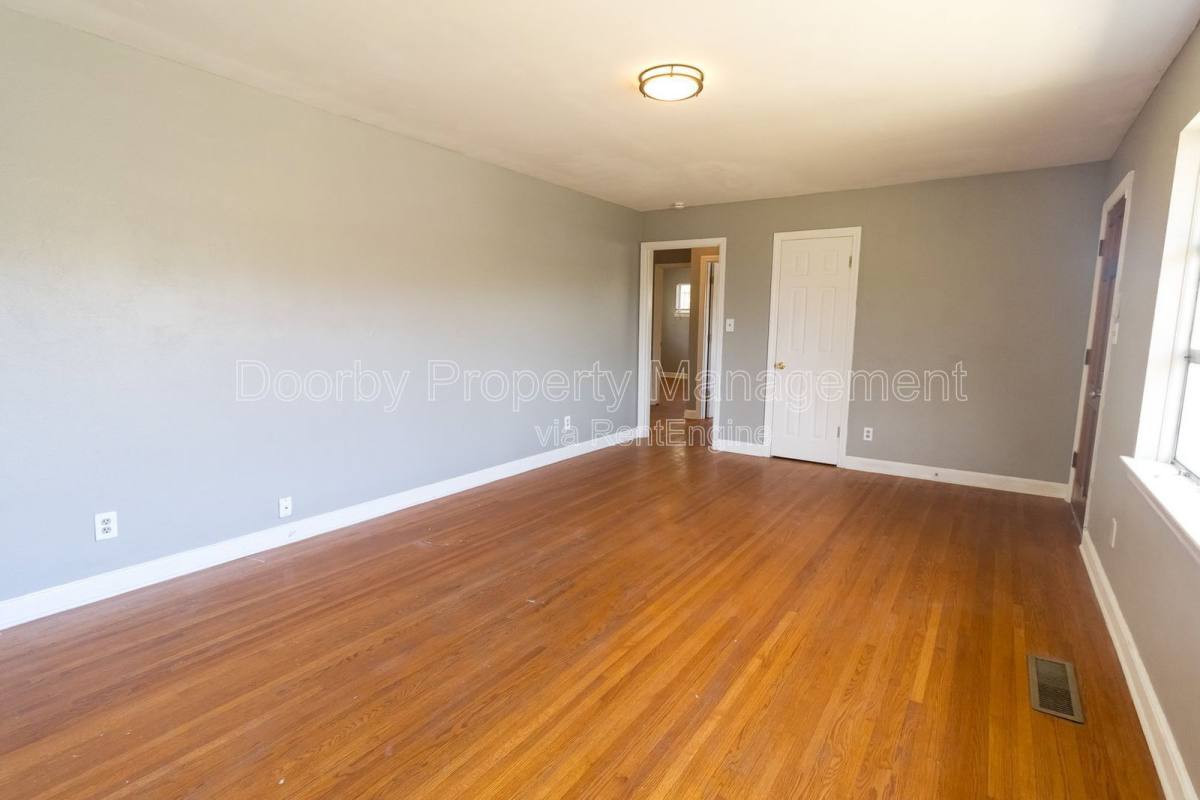 House for rent at 3810 Nandena Dr, Chattanooga, TN 37411