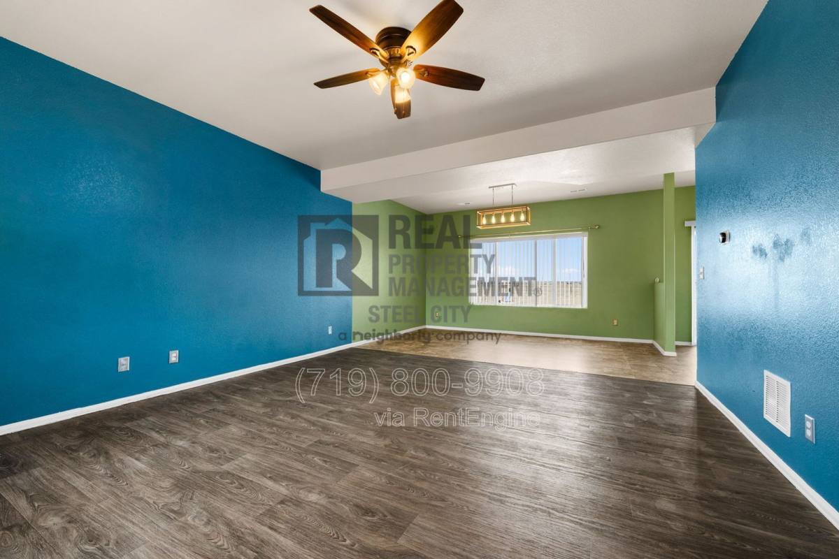 House for rent at 947 E Kirkwood Dr, Pueblo, CO 81007
